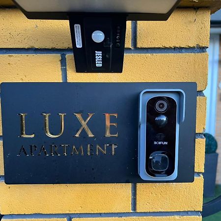 Apartment Luxe Free Wifi, Free Parking, Free Netflix Friern Barnet Eksteriør billede