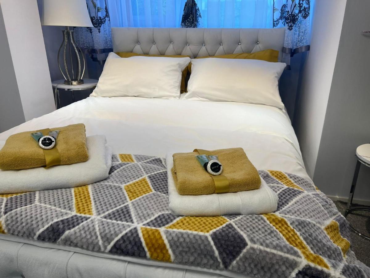 Apartment Luxe Free Wifi, Free Parking, Free Netflix Friern Barnet Eksteriør billede