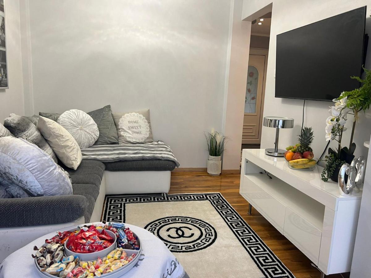 Apartment Luxe Free Wifi, Free Parking, Free Netflix Friern Barnet Eksteriør billede