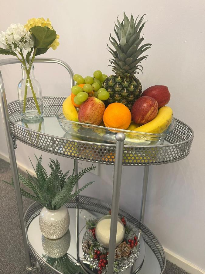 Apartment Luxe Free Wifi, Free Parking, Free Netflix Friern Barnet Eksteriør billede